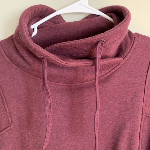 UGG Fuzzy Lined Pancho/ Shawl - Picture 4 of 5